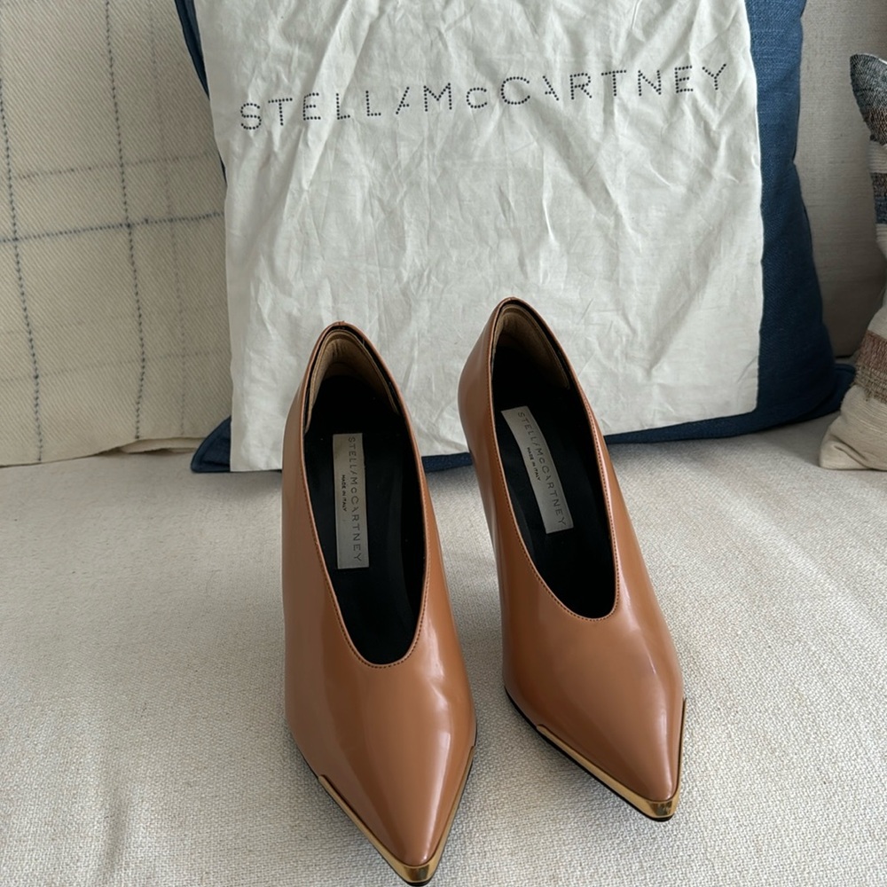 Stella McCartney light brown heels